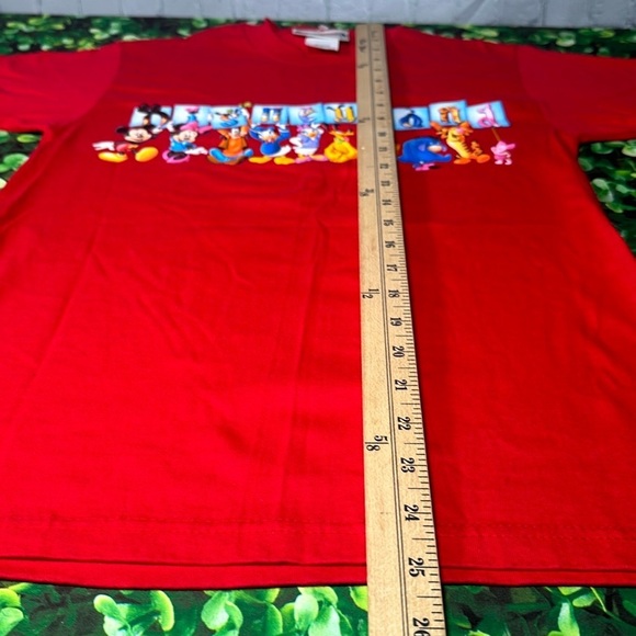 Vintage 90s Disney Disneyland Red Youth Kids Tee t-shirt size Medium NWOT - Picture 5 of 12